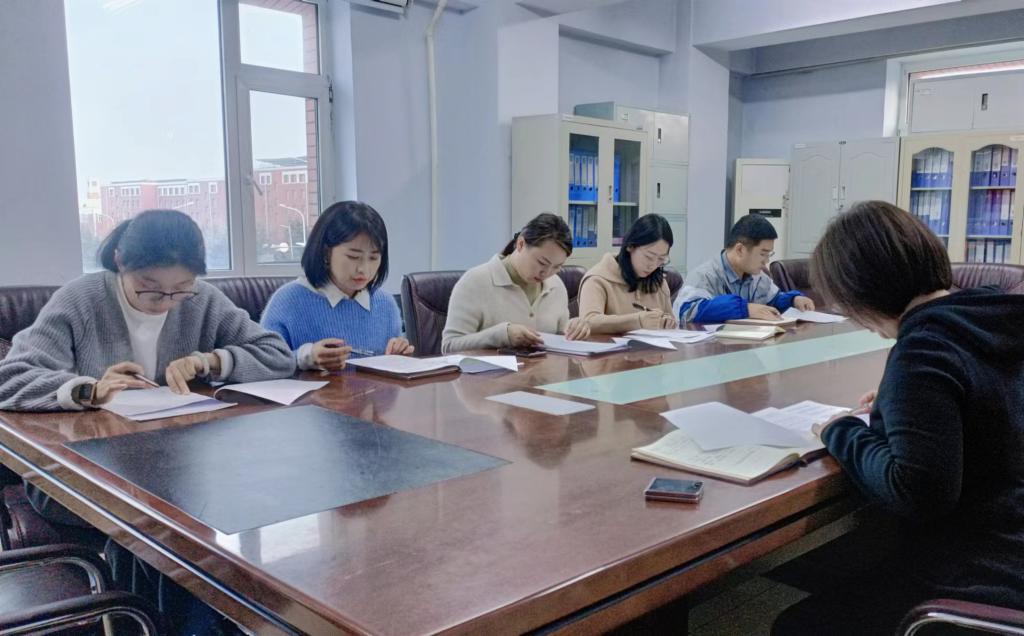 我院开展研究生学位论文预开题及毕业论文预答辩工作部署会
